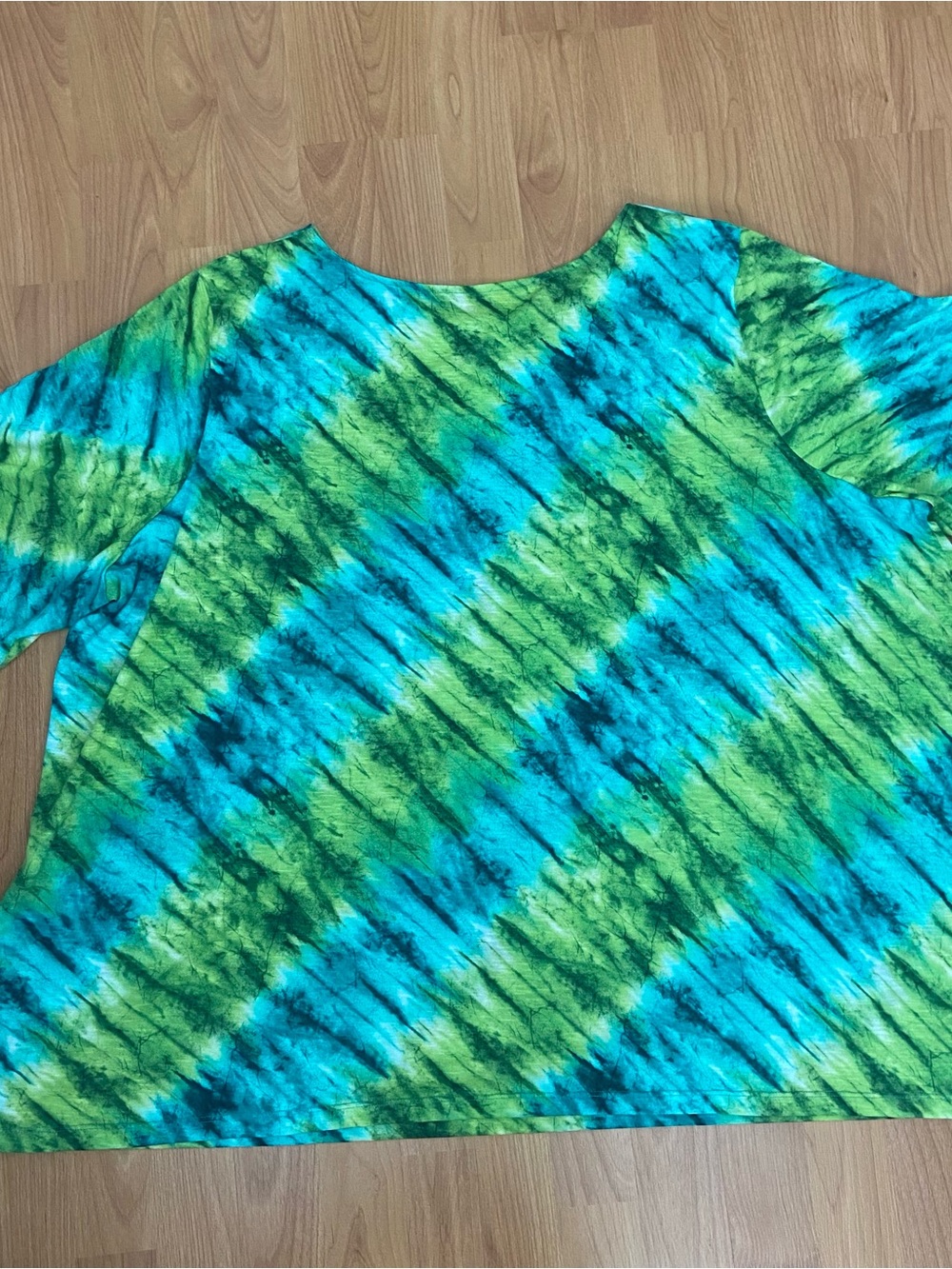 Catherine’s Blue & Green Tie-Dye Short Sleeve Shirt Women’s 4X 30/32W